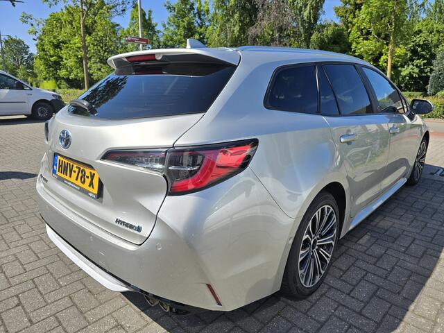 Toyota COROLLA Touring Sports 2.0 Hybrid TeamD / Stuurverwarming / Adaptive Cruise Control / Carplay