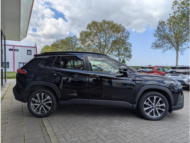 Toyota COROLLA Cross Hybrid 140 Style | Stoel- stuurverwarming | Elek. achterklep | BSM | Led | Draadloze telefoonlader