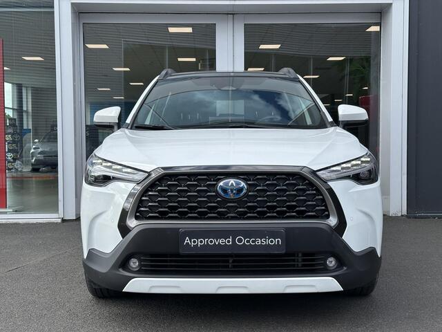 Toyota COROLLA Cross 2.0 High Power Hybrid First Edition Panoramadak | Blind Spot Monitor | PDC V+A | 18 inch | Stoelverwarming