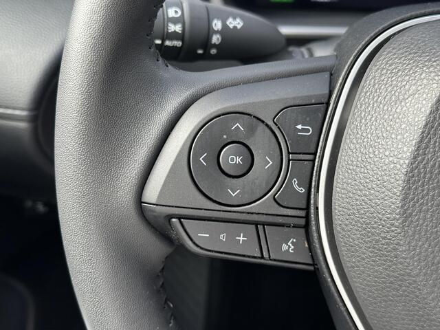 Toyota COROLLA Cross 2.0 High Power Hybrid First Edition Panoramadak | Blind Spot Monitor | PDC V+A | 18 inch | Stoelverwarming