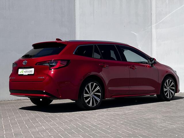 Toyota COROLLA Touring Sports 1.8 Hybrid Business + Automaat / Navigatie via Apple Carplay of Android Auto / Achteruitrijcamera / Climate control /