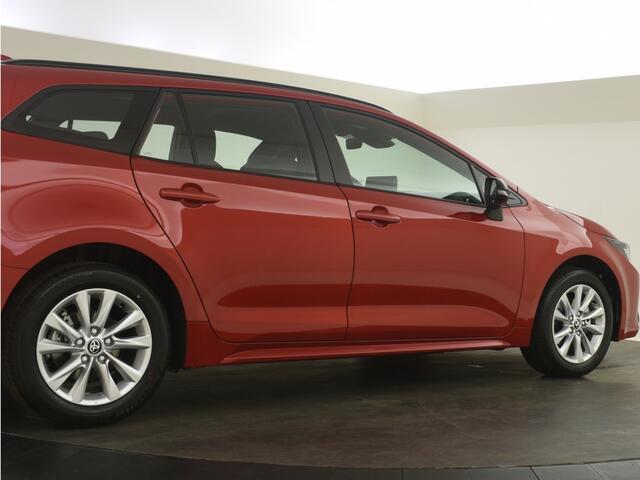 Toyota COROLLA Hybrid 140 Active | Parkeersensoren V+A | Stuur en Stoelverwarmi