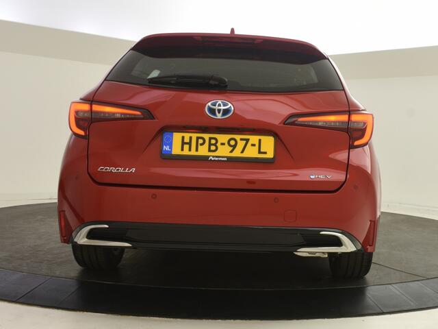 Toyota COROLLA Hybrid 140 Active | Parkeersensoren V+A | Stuur en Stoelverwarmi