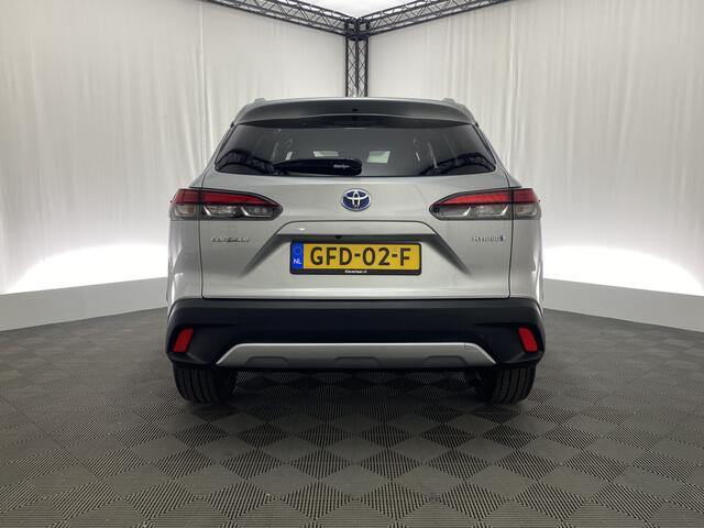 Toyota COROLLA Cross 2.0 High Power Hybrid First Edition Automaat | Apple Carplay | Navi | Camera |