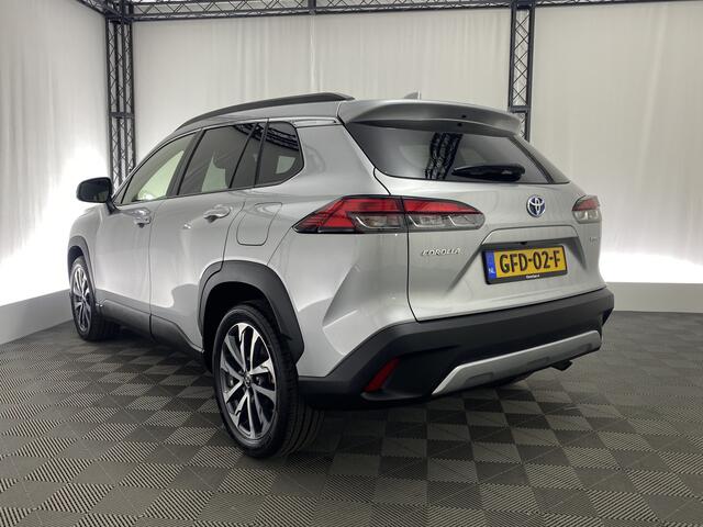 Toyota COROLLA Cross 2.0 High Power Hybrid First Edition Automaat | Apple Carplay | Navi | Camera |
