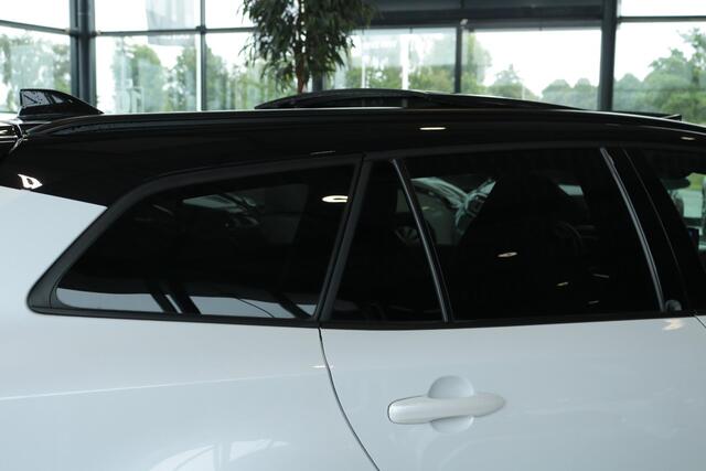 Toyota COROLLA Touring Sports Hybrid 200 Premium, Pano-dak, Trekhaak, JBL