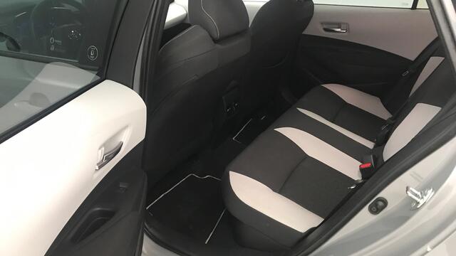 Toyota COROLLA Touring Sports 2.0 Hybrid Business Plus Trekhaak | Navigatie | Digitaal Dashboard | Stoelverwarming | 12 mnd BOVAG garantie Whatsapp 06-53188999
