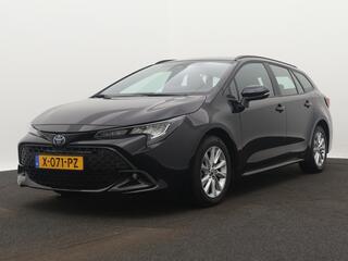 toyota-corolla-touring-sports-hybri