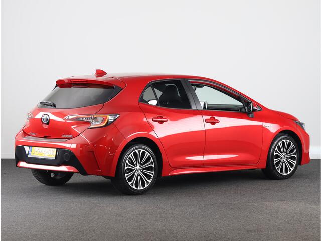 Toyota COROLLA 1.8 Hybrid Style | NL-Auto | Parkeersensoren Voorzijde | Parkeercamera | Voorstoelen verwarmd |