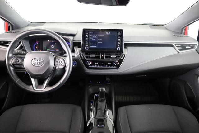 Toyota COROLLA 1.8 Hybrid Style | NL-Auto | Parkeersensoren Voorzijde | Parkeercamera | Voorstoelen verwarmd |