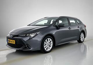toyota-corolla-touring-sports-hybri