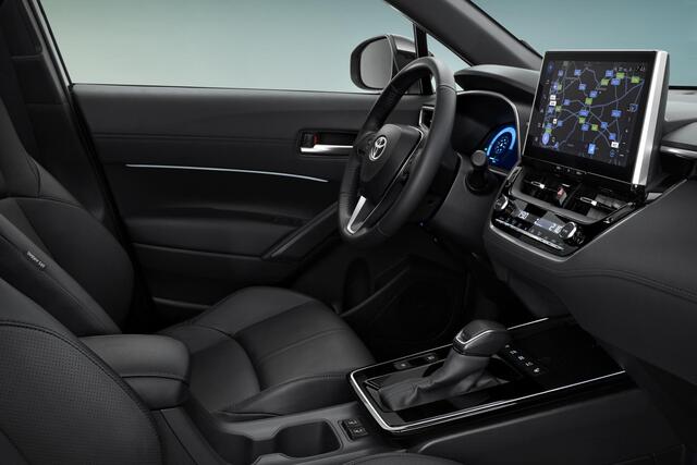 Toyota COROLLA Cross Hybrid 180 Executive **NIEUWE AUTO/ FACELIFT MODEL**