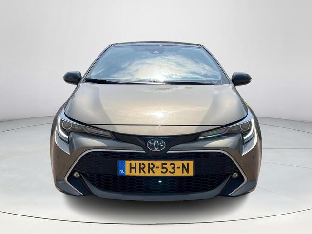 Toyota COROLLA 1.8 Hybrid Executive | Trekhaak | Navigatie | Dode hoek waarschuwing | 18 inch LM-velgen |