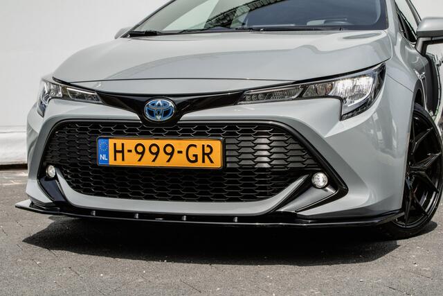 Toyota COROLLA Touring Sports 1.8 Hybrid Sport Plus Full map navigatie/ Stoelverwarming/ Camera/ DAB+/ Adapt. cruise/ 19" Lmv