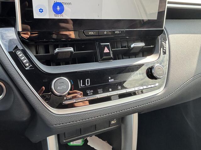 Toyota COROLLA Cross Hybrid 140 Style Elektrische achterklep | Navigatie | Camera | Apple Carplay/Android auto | Toyota garantie tot 2034!