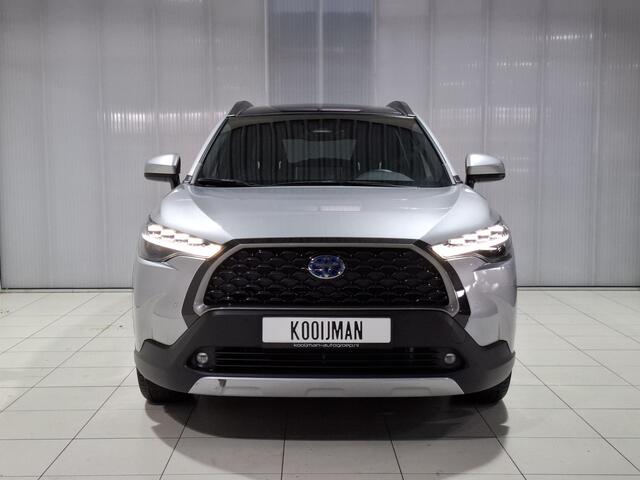 Toyota COROLLA Cross Hybrid 200 Style | Panoramadak | Half lederen bekleding | Dealer onderhouden |