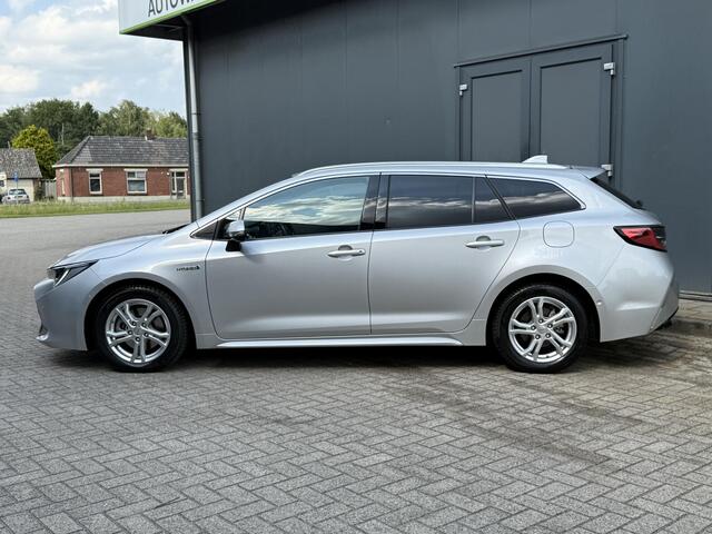 Toyota COROLLA Touring Sports 2.0 Hybrid Executive Automaat / Navigatie / Cruise Control / Head-up / All-Season Banden / Camera / Bluetooth / Stoelverwarming / Elektrische Achterklep