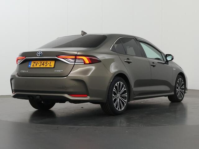 Toyota COROLLA 1.8 Hybrid Style | Trekhaak | Navigatie | Parkeercamera | Stoelverwarming/verkoeling | Keyless Go |