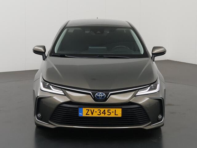 Toyota COROLLA 1.8 Hybrid Style | Trekhaak | Navigatie | Parkeercamera | Stoelverwarming/verkoeling | Keyless Go |