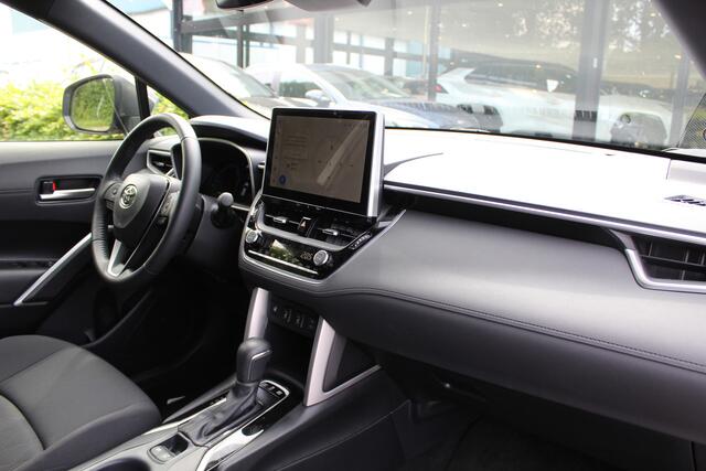 Toyota COROLLA Cross Hybrid 140 Style Plus | Rijklaar | Navi | LED | Stoel-/stuurverw. | El.achterklep | Keyless | Adap.cruise | Parkeersens. v+a