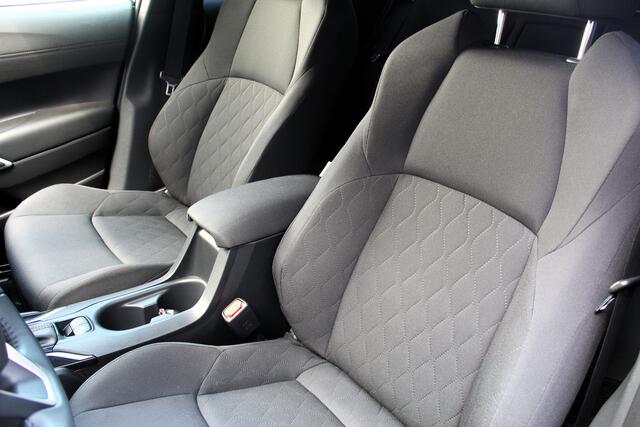 Toyota COROLLA Cross Hybrid 140 Dynamic I APPLE CAR I CAMERA I ADP CRUISE I