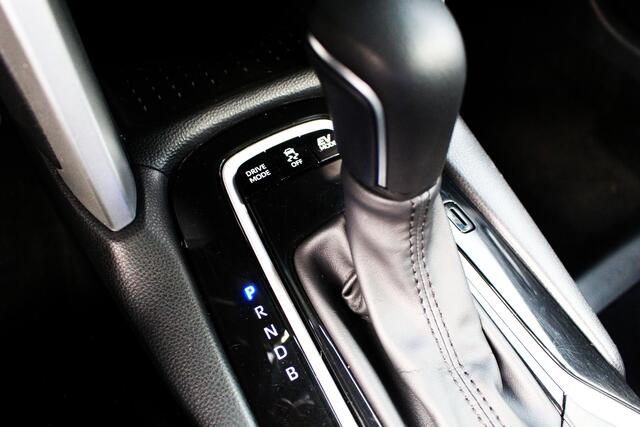 Toyota COROLLA Cross Hybrid 140 Dynamic I APPLE CAR I CAMERA I ADP CRUISE I