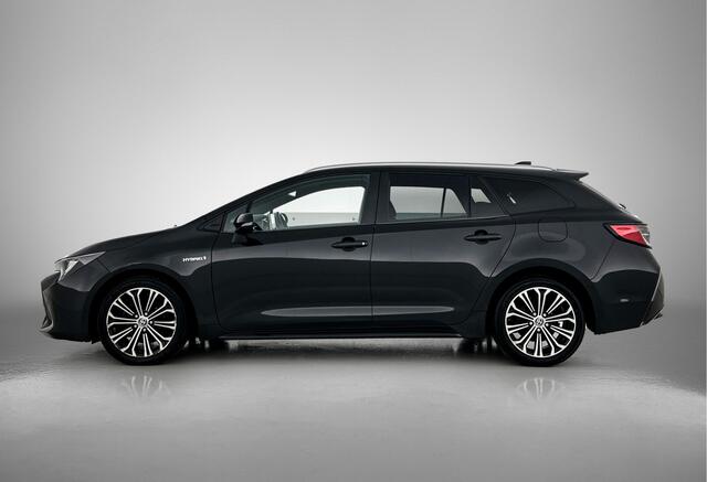 Toyota COROLLA Touring Sports 1.8 Hybrid Dynamic | Getinte ramen | 17 inch LM-velgen | Apple Carplay | Achteruitrijcamera |