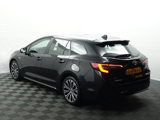 Toyota COROLLA Touring Sports 1.8 Hybrid First Edition Aut- Head Up, Camera, Navigatie, Stoelverwarming, Comfort Interieur, Park Pilot