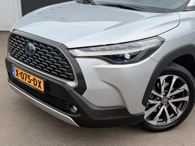 Toyota COROLLA Cross Hybrid 200PK Style Automaat Trekhaak, 1e eigenaar nieuw geleverd! Incl: ApplCarplay/AndroidAuto, Parkeerhulp, LM velegen Climate Control, Adaptieve Cruise control, Fabrieksgarantie