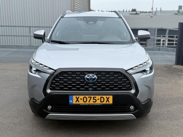 Toyota COROLLA Cross Hybrid 200PK Style Automaat Trekhaak, 1e eigenaar nieuw geleverd! Incl: ApplCarplay/AndroidAuto, Parkeerhulp, LM velegen Climate Control, Adaptieve Cruise control, Fabrieksgarantie
