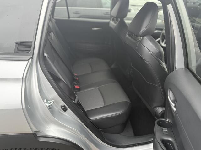 Toyota COROLLA Cross Hybrid 200PK Style Automaat Trekhaak, 1e eigenaar nieuw geleverd! Incl: ApplCarplay/AndroidAuto, Parkeerhulp, LM velegen Climate Control, Adaptieve Cruise control, Fabrieksgarantie