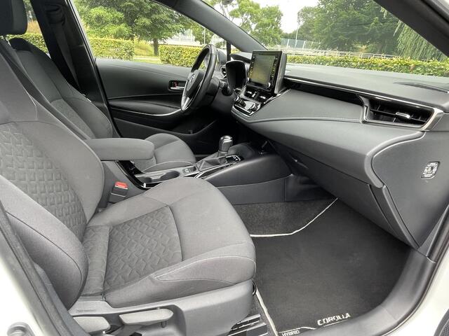 Toyota COROLLA Touring Sports 1.8 Hybrid Dynamic All seasonbanden