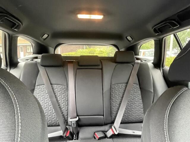 Toyota COROLLA Touring Sports 1.8 Hybrid Dynamic All seasonbanden