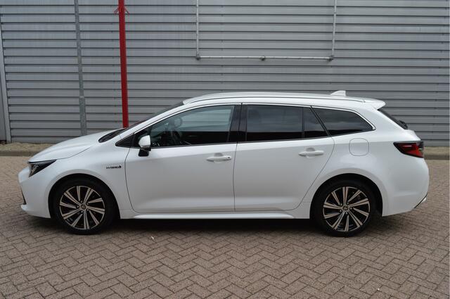 Toyota COROLLA Touring Sports 1.8 Hybrid Business Plus O.a: Camera, Keyless, ACC, Stoelverw, Carplay, Etc. All-in prijs!
