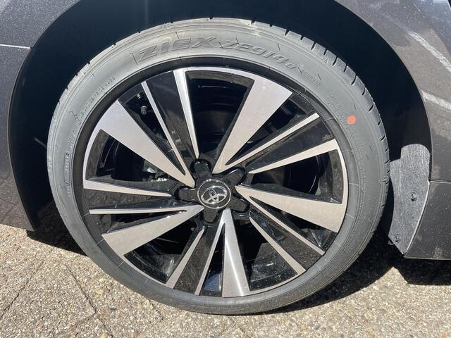 Toyota COROLLA Hybrid 140 Dynamic | Dodehoek Detectie | Navigatie | Stuur- & Stoelverwarming | Parkeersensoren