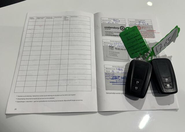 Toyota COROLLA Touring Sports 1.8 Hybrid Comfort Aut. | climate-control | fabrieksgarantie |