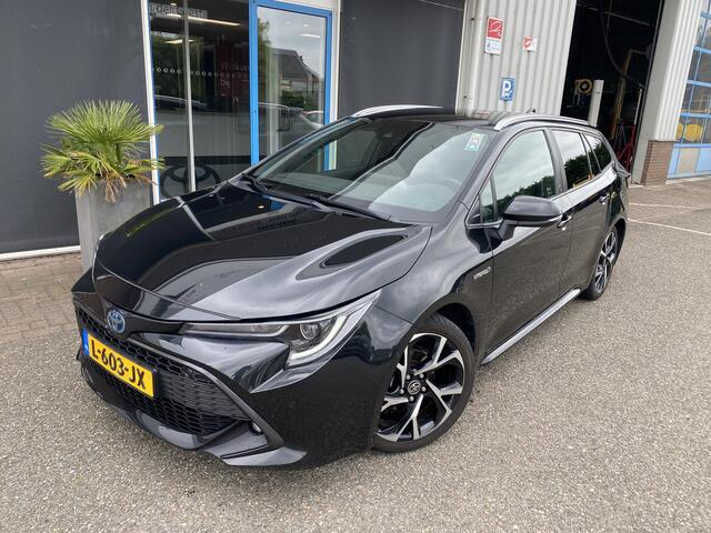 Toyota COROLLA Touring Sports 1.8 Hybrid Business Plus Trekhaak Winterbanden