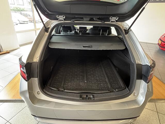 Toyota COROLLA Touring Sports 1.8 Hybrid Business * CARPLAY * *CAMERA * ADAPTIEVE CRUISE