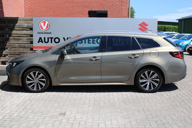 Toyota COROLLA Touring Sports 1.8 Hybrid Dynamic Automaat, Trekhaak, All-Seasons en 1e Eigenaar!