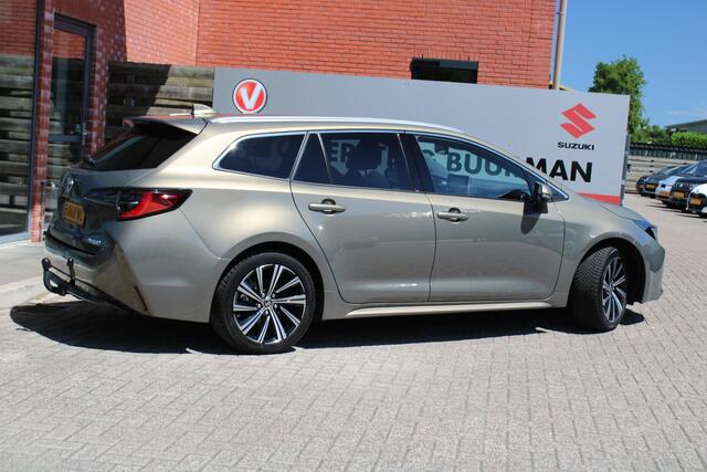 Toyota COROLLA Touring Sports 1.8 Hybrid Dynamic Automaat, Trekhaak, All-Seasons en 1e Eigenaar!