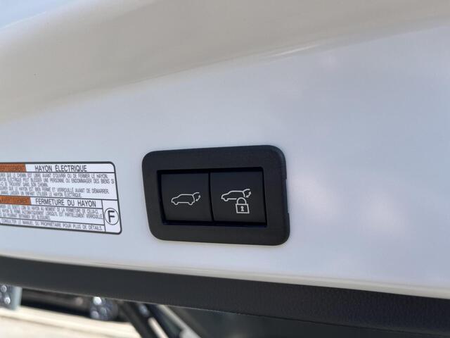 Toyota COROLLA Cross 2.0 High Power Hybrid First Edition | Navigatie | Apple CarPlay/Android auto | Achteruitrijcamera | Elektrische achterklep | Verwarmde voorstoelen