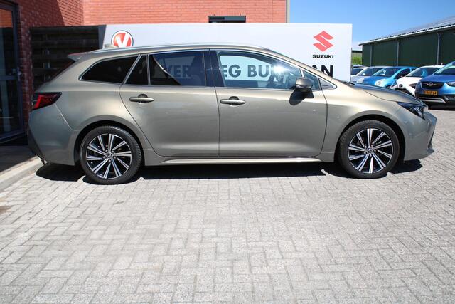Toyota COROLLA Touring Sports 1.8 Hybrid Dynamic Automaat, Trekhaak, All-Seasonbanden en 1e Eigenaar!