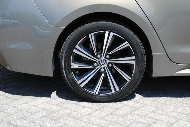 Toyota COROLLA Touring Sports 1.8 Hybrid Dynamic Automaat, Trekhaak, All-Seasonbanden en 1e Eigenaar!