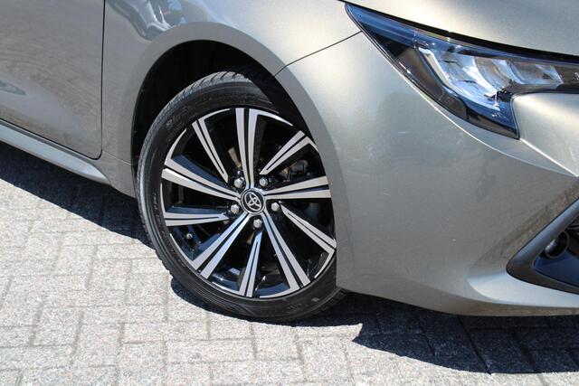 Toyota COROLLA Touring Sports 1.8 Hybrid Dynamic Automaat, Trekhaak, All-Seasonbanden en 1e Eigenaar!
