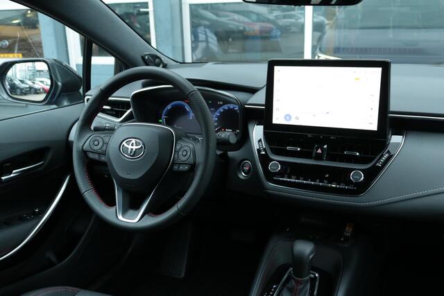 Toyota COROLLA Hybrid 200 GR Sport Plus, DEMOVOORDEEL, Pano/Schuifkanteldak, JBL, 200PK, BSM, HEAD-UP, Apple Carplay/Android Auto!