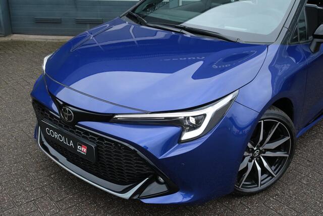 Toyota COROLLA Hybrid 200 GR Sport Plus, DEMOVOORDEEL, Pano/Schuifkanteldak, JBL, 200PK, BSM, HEAD-UP, Apple Carplay/Android Auto!