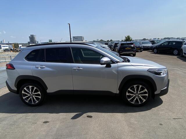 Toyota COROLLA Cross Hybrid 140 Dynamic edition Navigatie, Elektrische achterklep, LM Velgen, LMV, all-season banden, smart Key