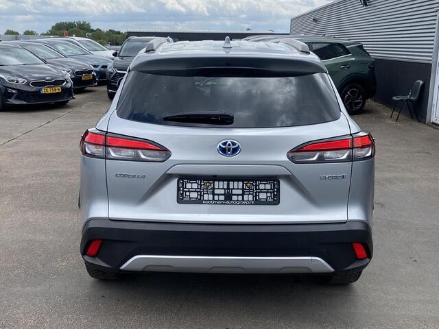 Toyota COROLLA Cross Hybrid 140 Active edition Navigatie, Elektrische achterklep, LM Velgen, LMV, all-season banden, smart Key