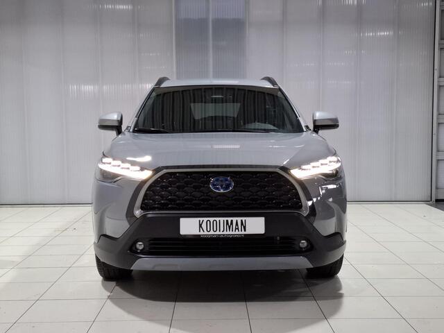 Toyota COROLLA Cross Hybrid 200 Dynamic Navigatie, Elek. Achterklep, Smart key, Led, LMV, Privacy glass, Adaptieve cruise control