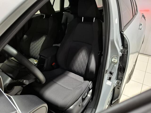 Toyota COROLLA Cross Hybrid 200 Dynamic Navigatie, Elek. Achterklep, Smart key, Led, LMV, Privacy glass, Adaptieve cruise control